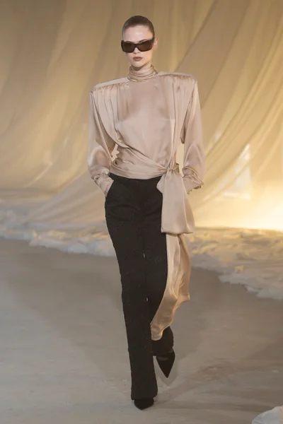 Look 51